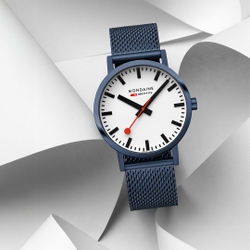 Mondaine